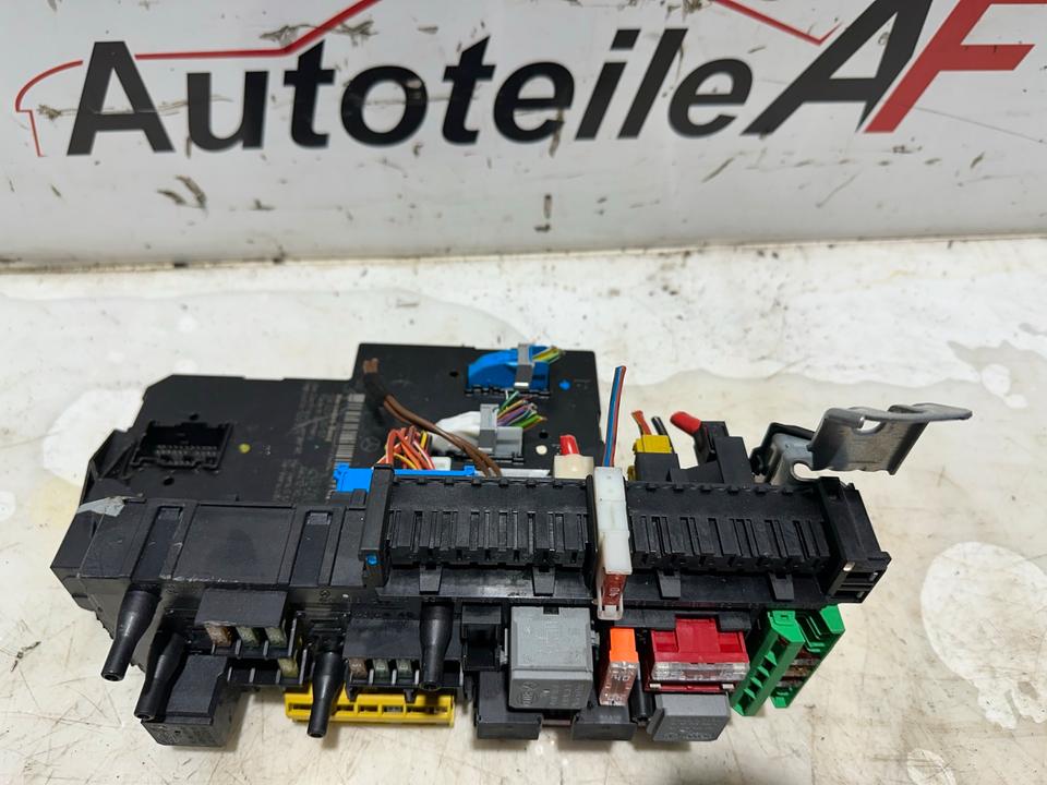 Mercedes W212 SAM Modul Sichergunskasten 2129000004 – Bild 3