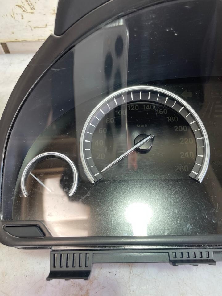 BMW 7er F01 F02 Tacho Tachometer Kombiinstrument 9232946 – Bild 3