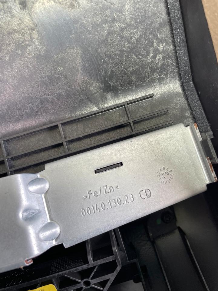 BMW 7er F01 F02 Mittelarmlehne Armlehne Mittelkonsole 9171290 – Bild 6