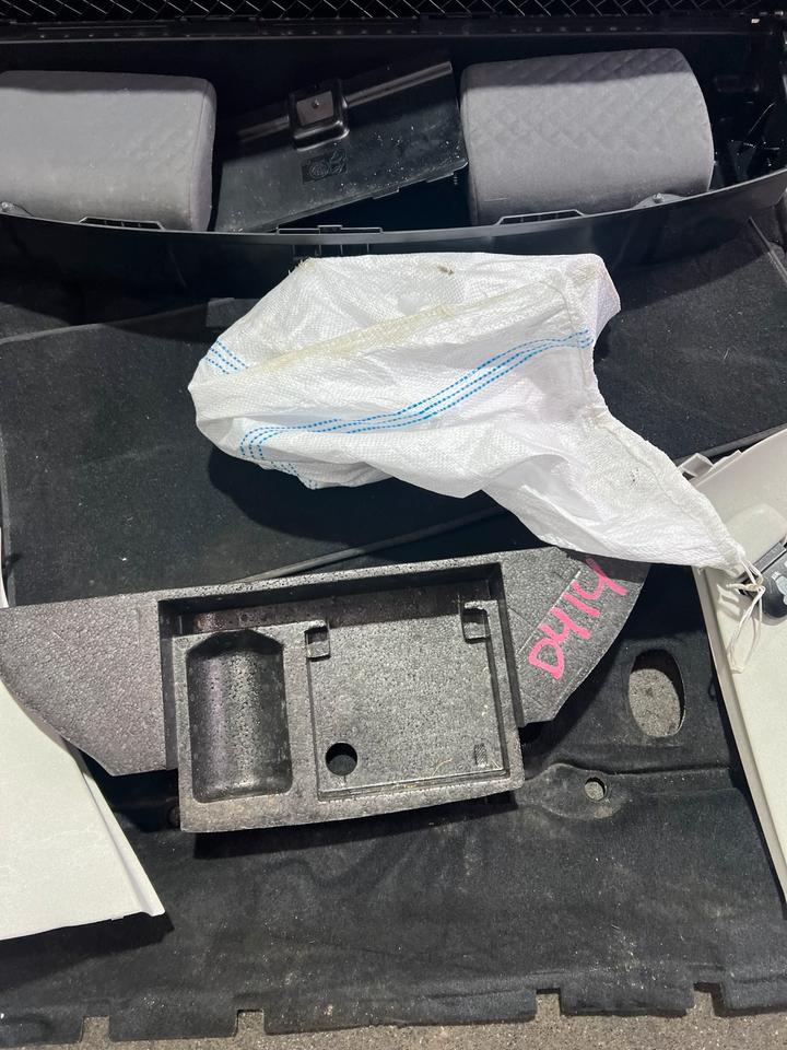 VW Touran 1T1 1T2 GP1 3.Reihe Sitzreihe Rücksitzbank Sitze Hinten – Bild 4