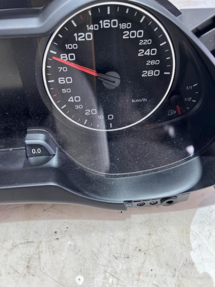 Audi A4 B8 8K Tacho Tachometer Kombiinstrument 8K0920930M – Bild 3