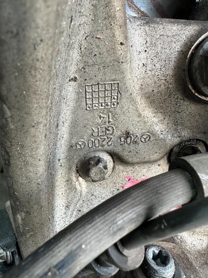 Mercedes W205 S205 Achsschenkel Radnabe Bremssattel Vorne – Bild 8