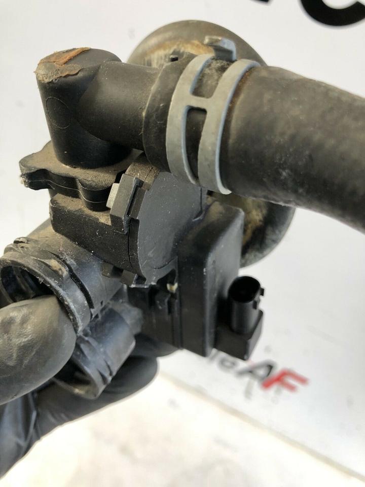 Mercedes CLS W219 Heizungventil Umschaltventil A2118320584 – Bild 6