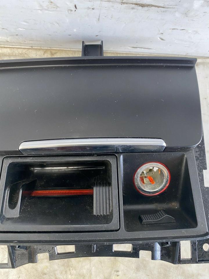 Audi A4 S4 A5 Aschenbecher Ascher Anzünder 8K0857951 – Bild 4