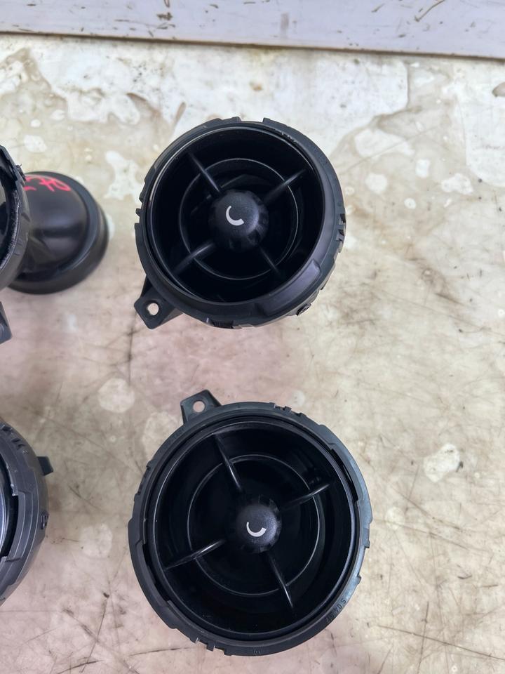 Minin Cooper S R55 R56 R57 Luftdüse Lüftungsgitter Düse 925401200 – Bild 3