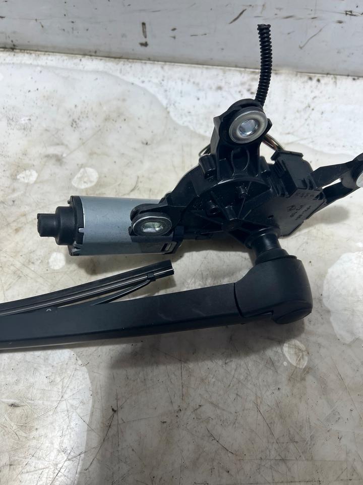 Audi A3 8P Heckscheibenwischermotor Wischermotor 8E9955711E – Bild 5