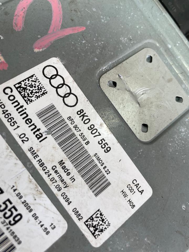 Audi A4 B8 8K 3.2 FSI CAL Motorsteuergerät Steuergerät 8K0907559 – Bild 3