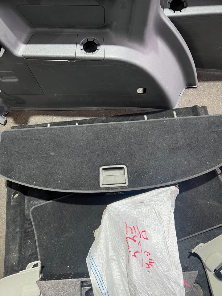 VW Touran 1T1 1T2 GP1 3.Reihe Sitzreihe Rücksitzbank Sitze Hinten – Bild 10