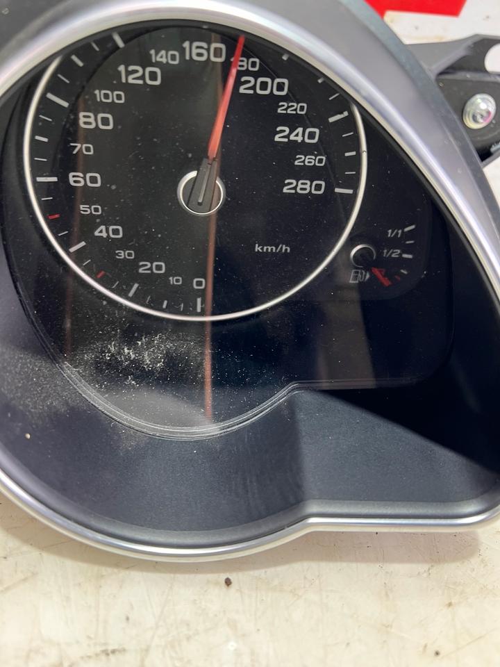 Audi A5 8T Tacho Tachometer Kombiinstrument 8T0920930B – Bild 3