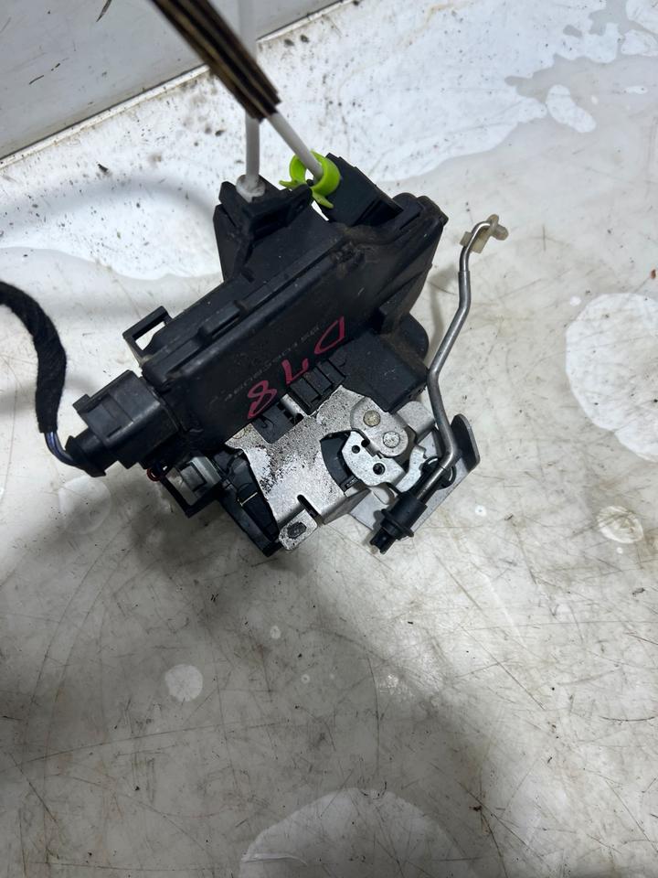 Audi A6 4B Türschloss Tür Schloss Hinten 4B0839015 4B0839016 – Bild 3