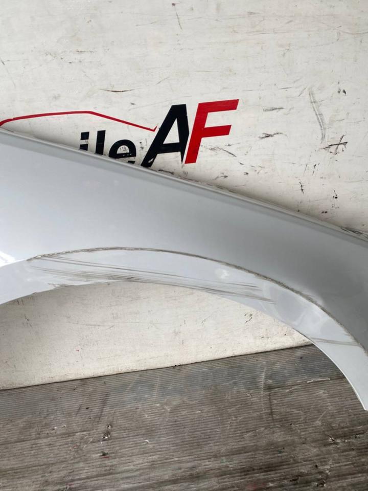 Audi A4 B9 8W Kotflügel Vorne Rechts LS9R – Bild 2