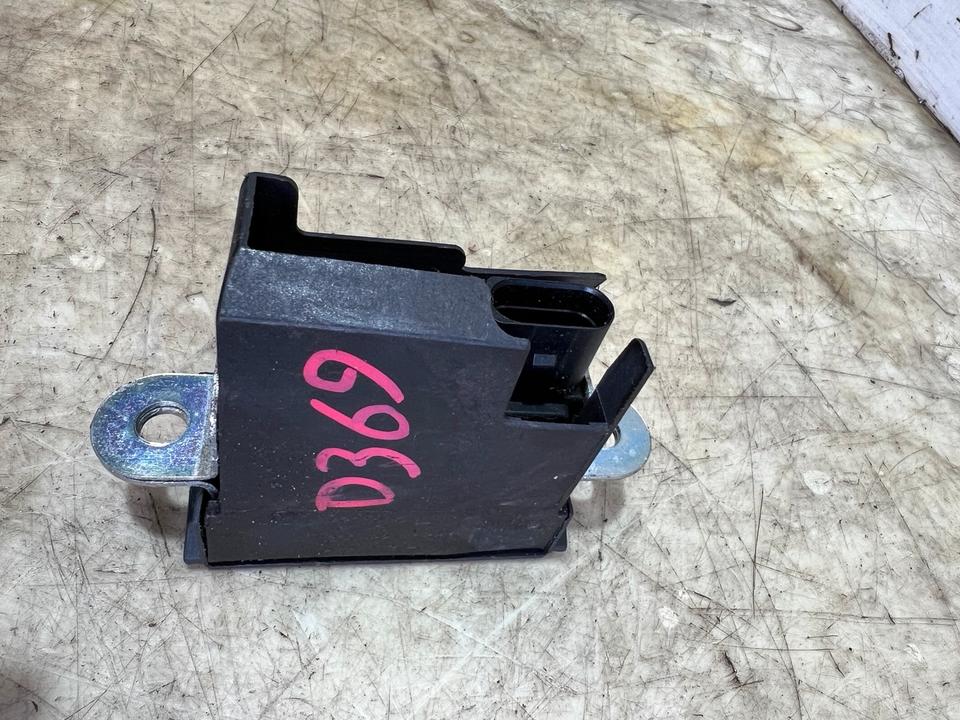 VW Golf 5 V 6 VI Passat 3C Heckklappenschloss Schloss 1K6827505C – Bild 5