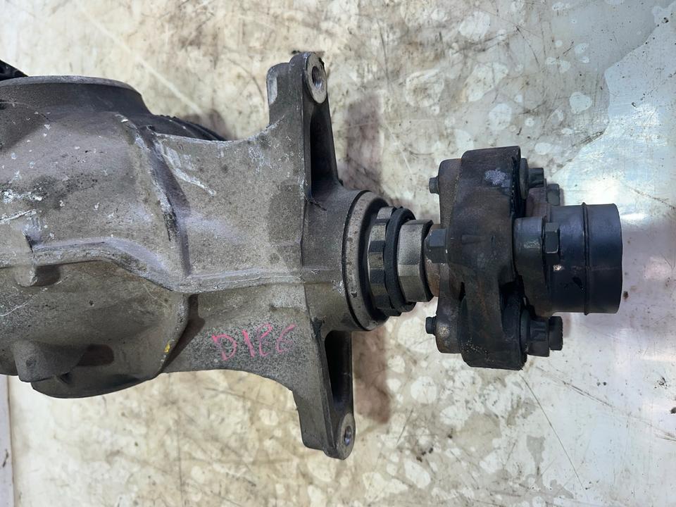 BMW 5er F10 F11 Differential Hinterachsgetriebe 7584444 3.23 – Bild 3