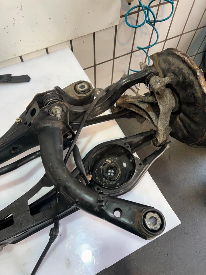 VW Passat B8 3G Hinterachse Achse Träger Hinten 5Q0511305 – Bild 12