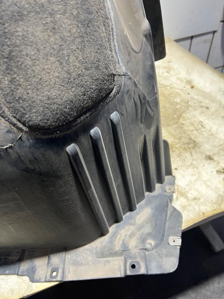 BMW 5er E60 E61 Radhaus Radhauschale Vorne Links – Bild 3