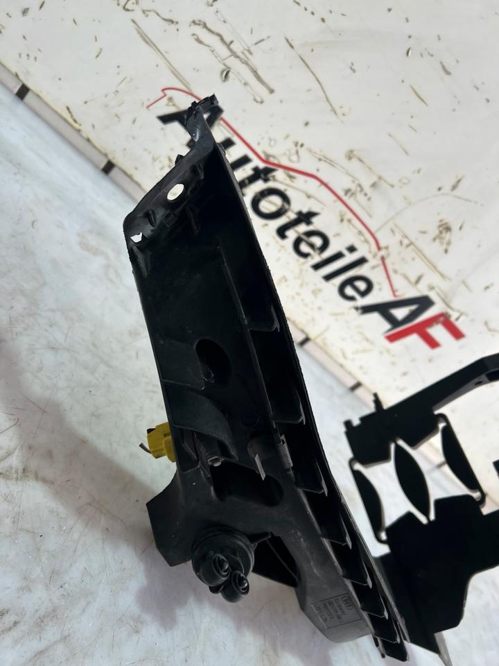 Audi A4 B8 8K Scheinwerfer Aufnahme Vorne 8K0805607 8K0805608 – Bild 10