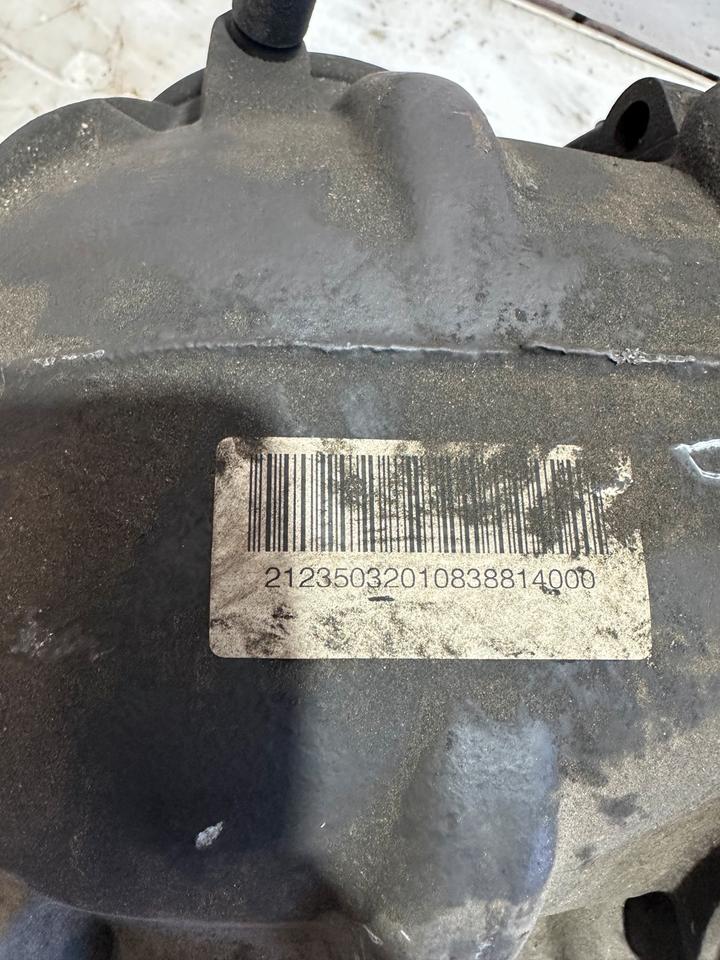 Mercedes W212 E350 CDI Differential Hinterachsantrieb 2.47 – Bild 8