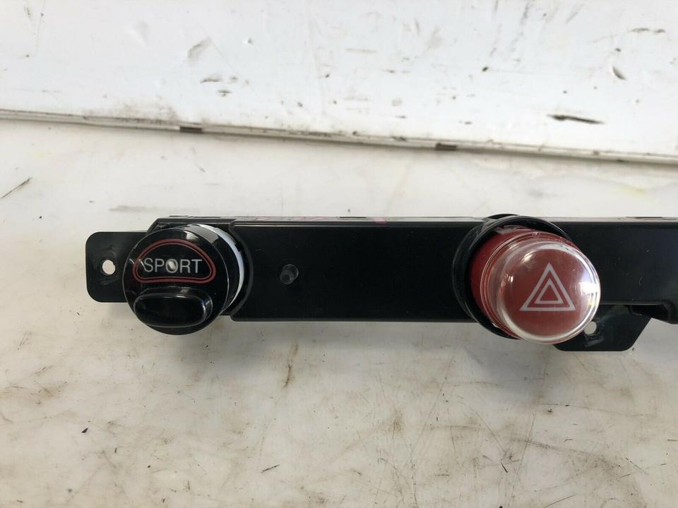 Fiat 500 Warnblinkschalter Schalter E30496 – Bild 3