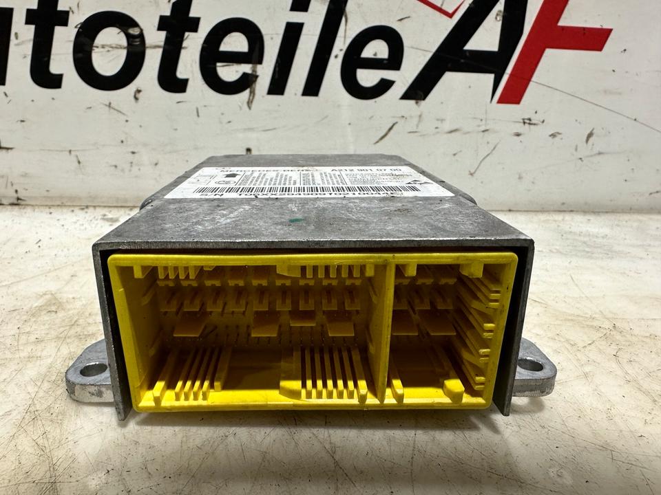 Mercedes W204 Airbag Steuergerät Modul A2049012704 – Bild 2