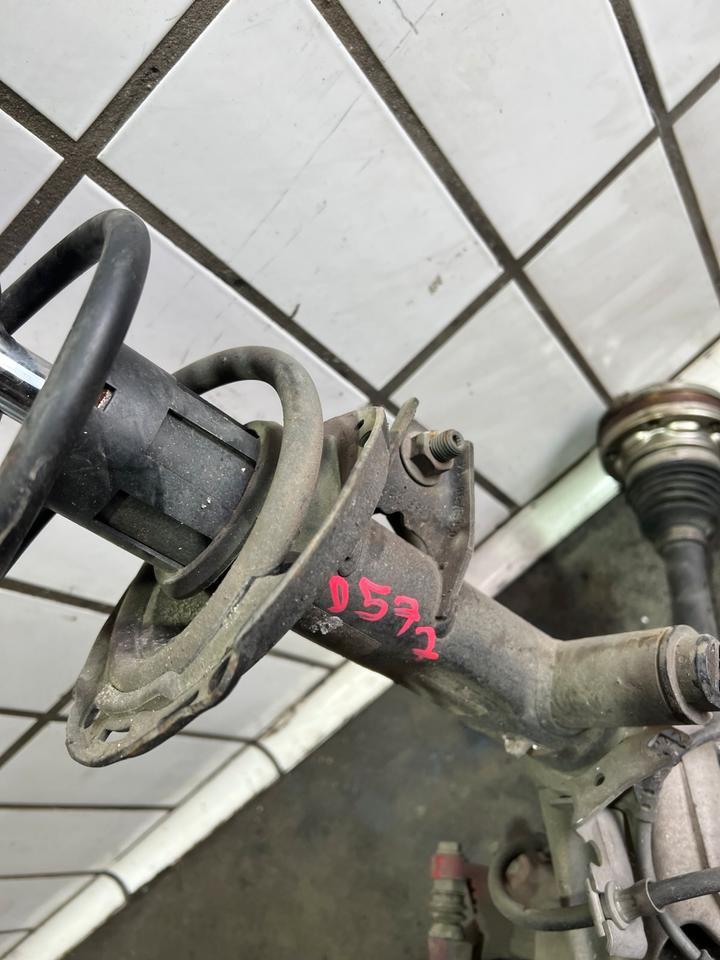 VW Golf 7 VII GTI Achsschenkel Radnabe Stoßdämpfer Vorne – Bild 8