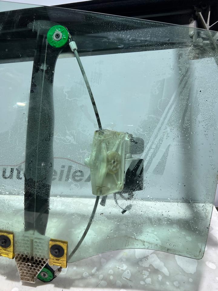 Audi A3 8P Tür Scheibe Rahmen Fensterheber Hinten Rechts – Bild 5