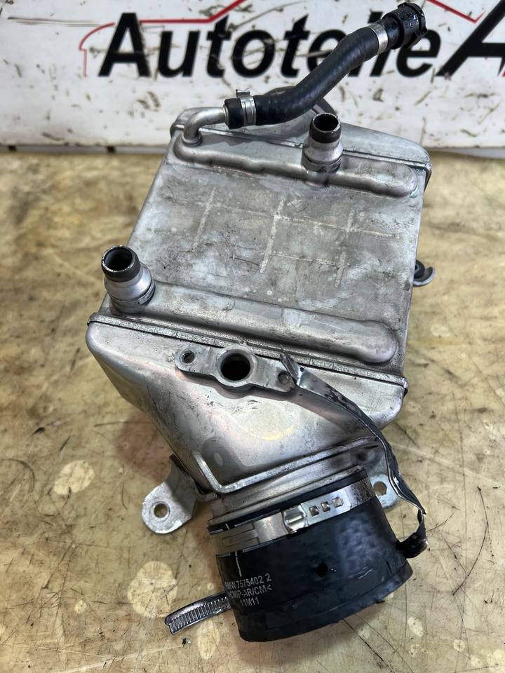 BMW 6er 7er F06 F12 F13 F01 N63 Ladeluftkühler Ladeluft 7575406 – Bild 3