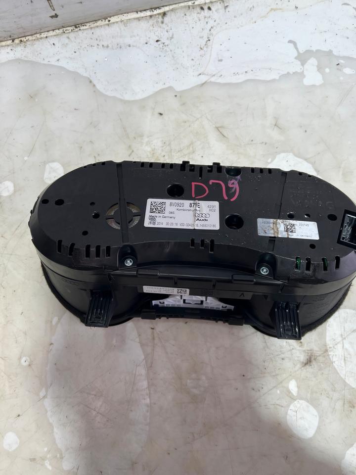 Audi A3 8V Tachometer Tacho Kombiinstrument 8V0920871E – Bild 7