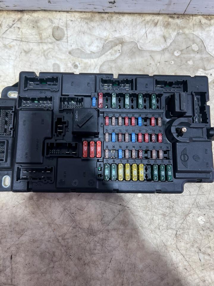Mini Cooper R58 Steuergerät Sicherungskasten 3456859 – Bild 2