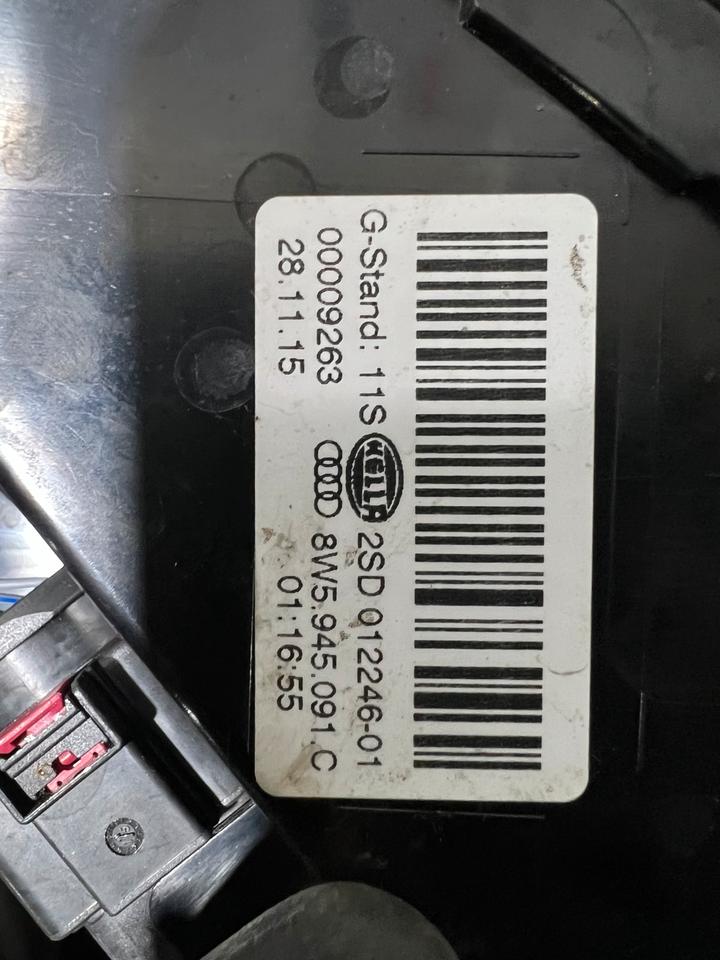 Audi A4 B9 8W Limousine Rückleuchte Heckleuchte Leuchte Hinten – Bild 17