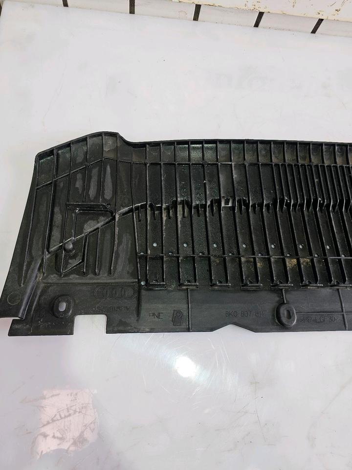 Audi A4 B8 8K Unterboden Unterfahrschutz Verkleidung 8K0807611 – Bild 2