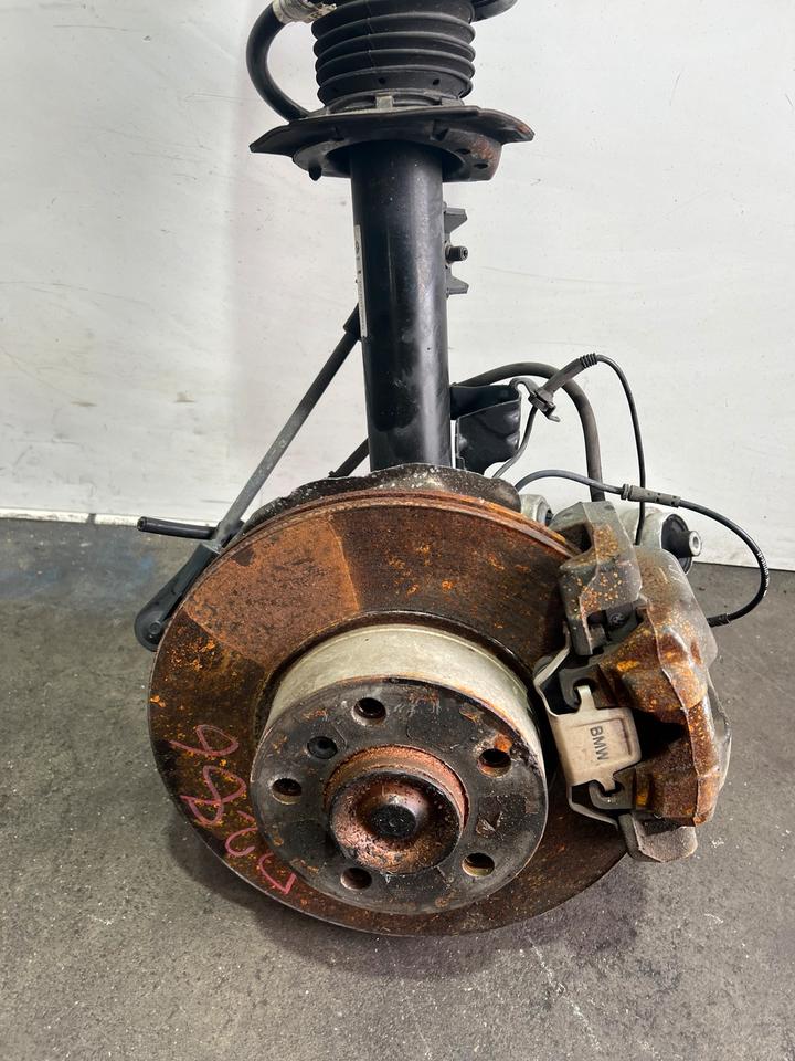 BMW 3er F30 F31 320d Achsschenkel Radnabe Bremssattel Vorne – Bild 3