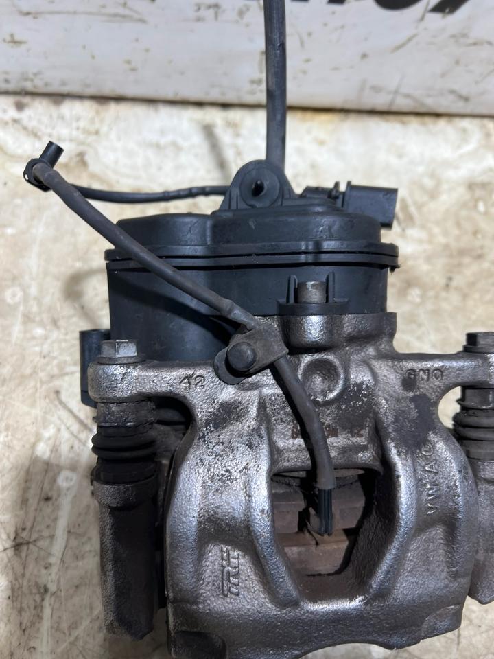 Audi A4 B9 8W Bremssattel Bremse Bremssättel Hinten 8W0615406AL – Bild 5