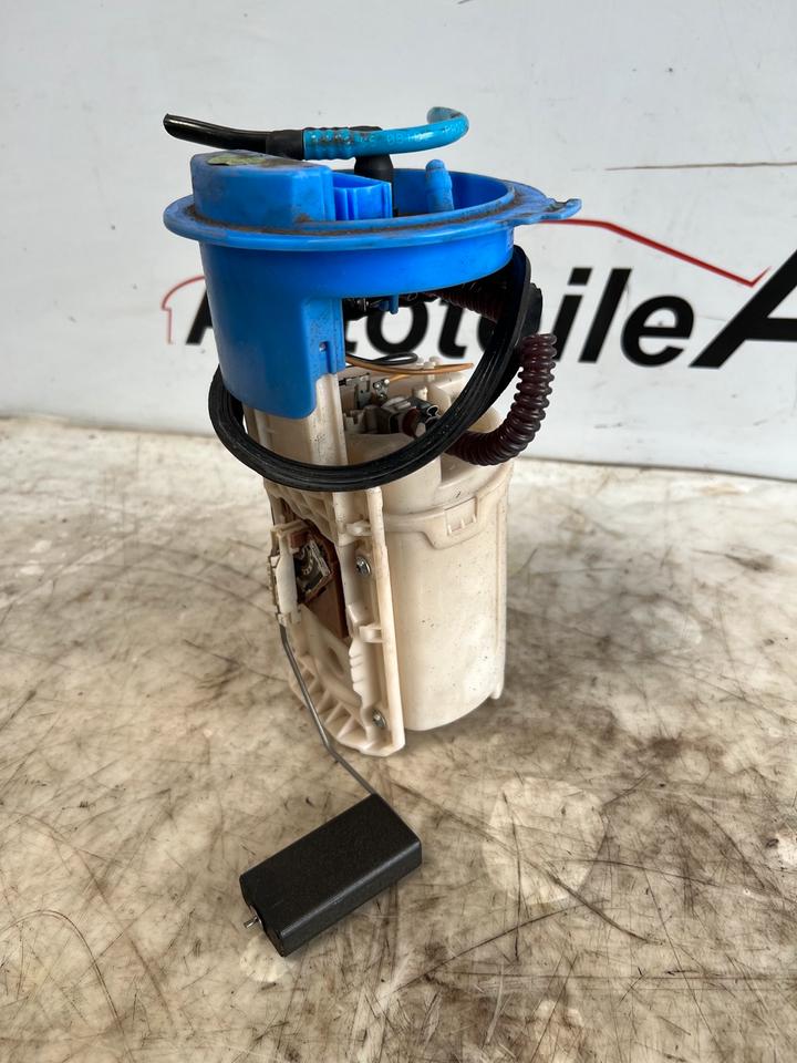 VW Golf 5 GTI 2.0 TFSI Kraftstoffpumpe Benzinpumpe 1K0919051AQ – Bild 2