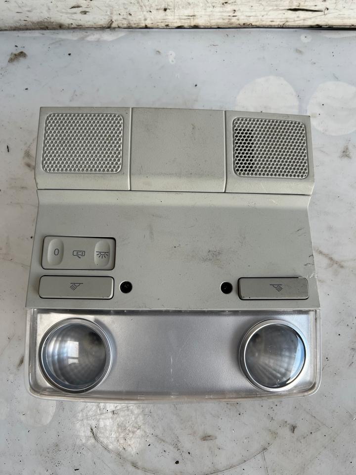 VW Golf 5 V Innenleuchte Leseleuchte 1K047105 – Bild 2