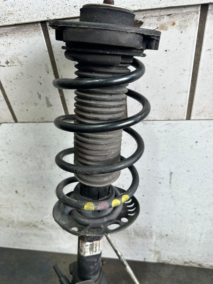 VW Beetle 5C Achsschenkel Radnabe Bremssattel Vorne – Bild 4