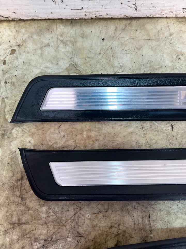BMW 5er F10 M5 Türleisten Einstiegsleisten Blenden Vorne-Hinten – Bild 5