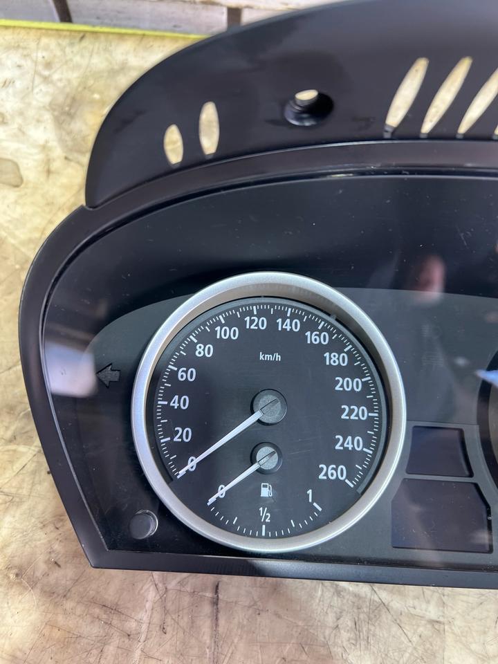 BMW 5er E60 E61 Tacho Tachometer Kombiinstrument 6947373 – Bild 2