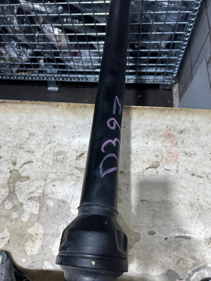 VW Passat B7 3C Alltrack Kardanwelle Gelenkwelle – Bild 7