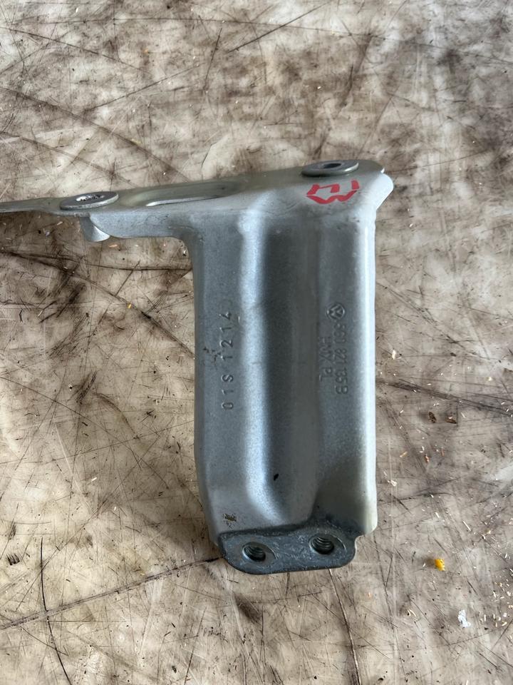 VW Golf 7 VII Kotflügelhalterung 5G0821135B 5G0821136B – Bild 6