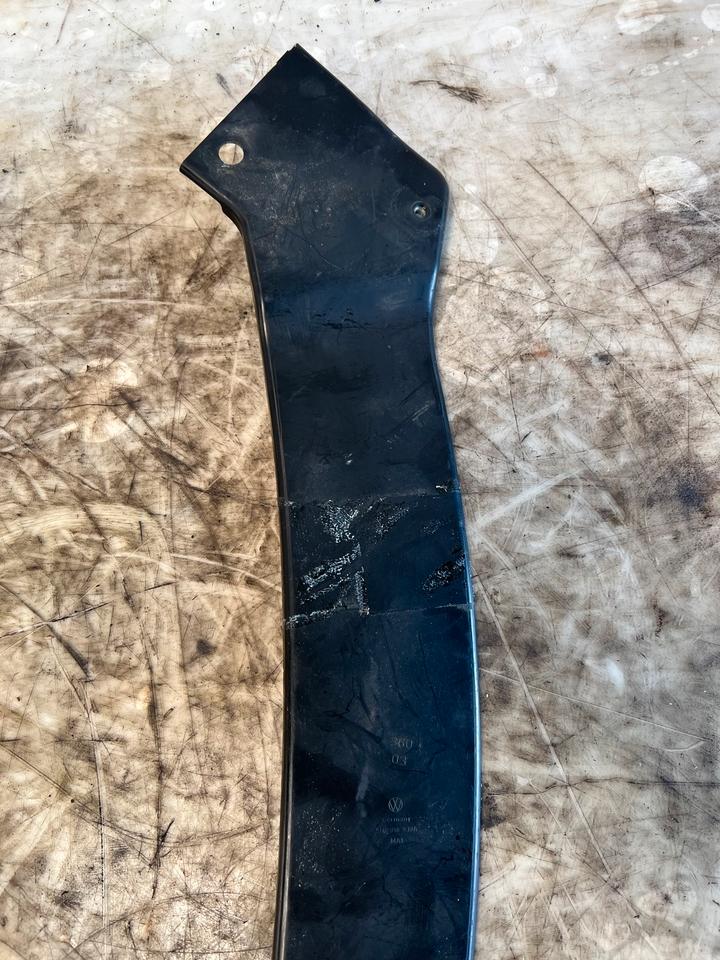 VW Tiguan 5N Scheinwerferhalterung 5N0806929A 5N0806930A – Bild 9