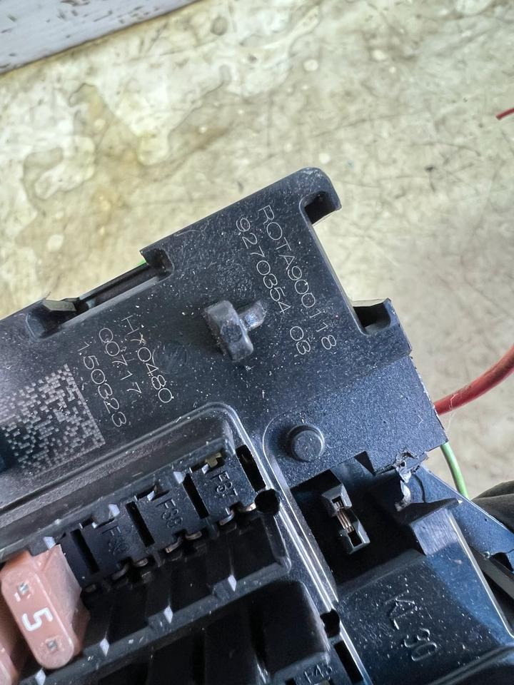 Mini BMW F45 F55 Stromverteiler Basis Sicherungskasten 9270354 – Bild 7