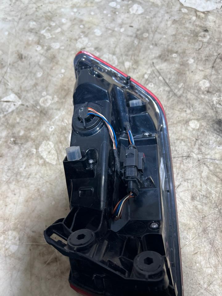 Audi A4 B9 8W Limousine Rückleuchte Heckleuchte Leuchte Hinten – Bild 15