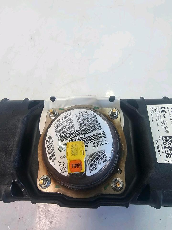 Audi A3 S3 8V Beifahrerairbag Airbag Abdeckung 8V0880204D – Bild 2
