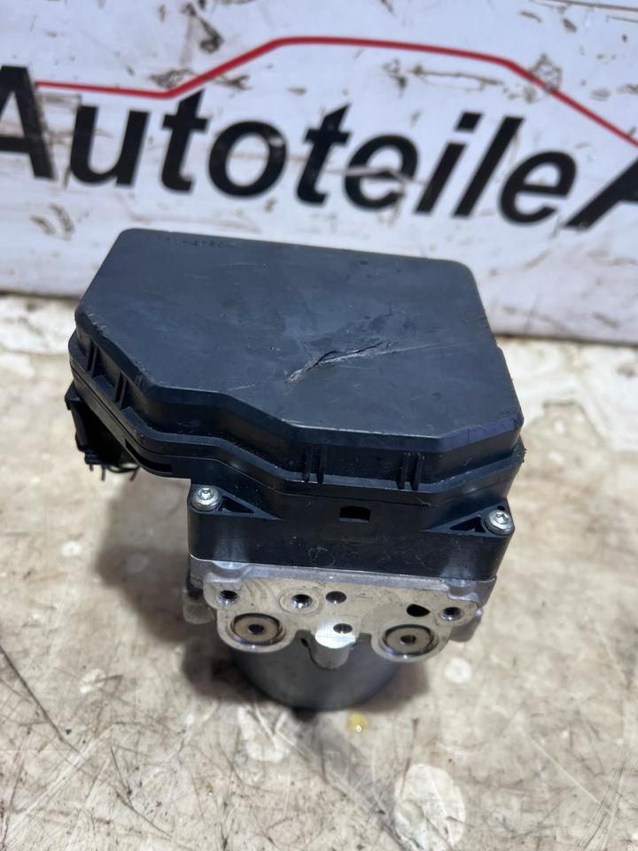 Nissan Fugo ABS Block Steuergerät Hydraulikblock 476601MA0A – Bild 4