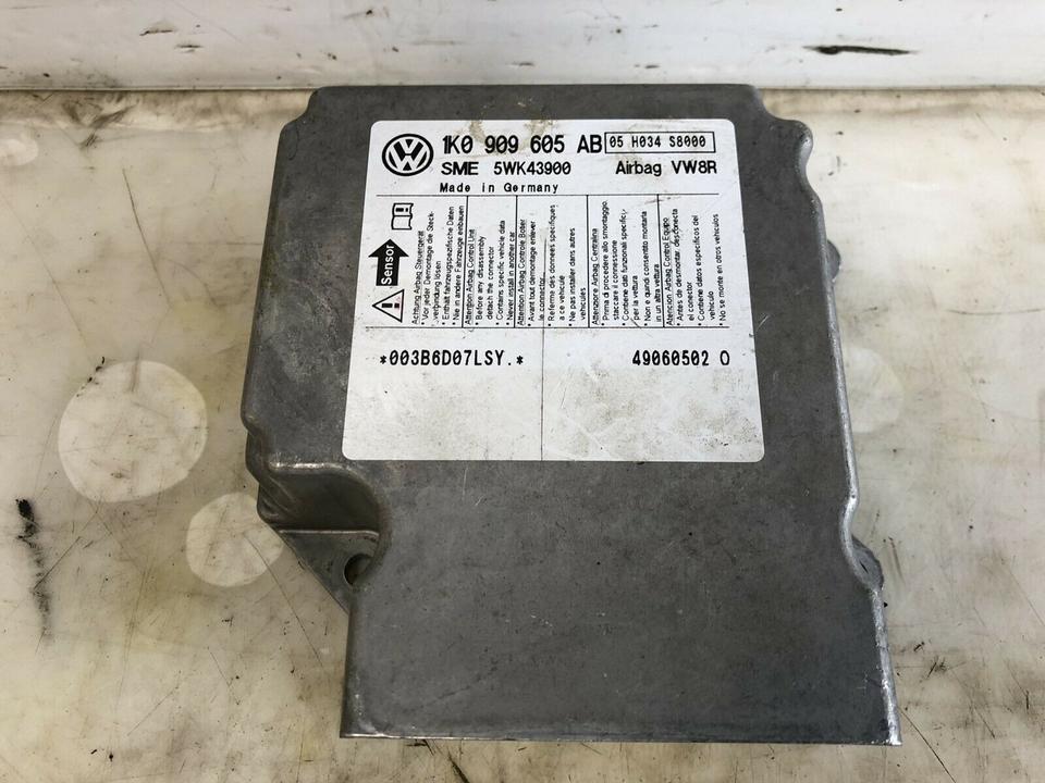 VW Golf 5 V Airbag Steuergerät Airbagsteuergerät 1K0909605AB – Bild 3