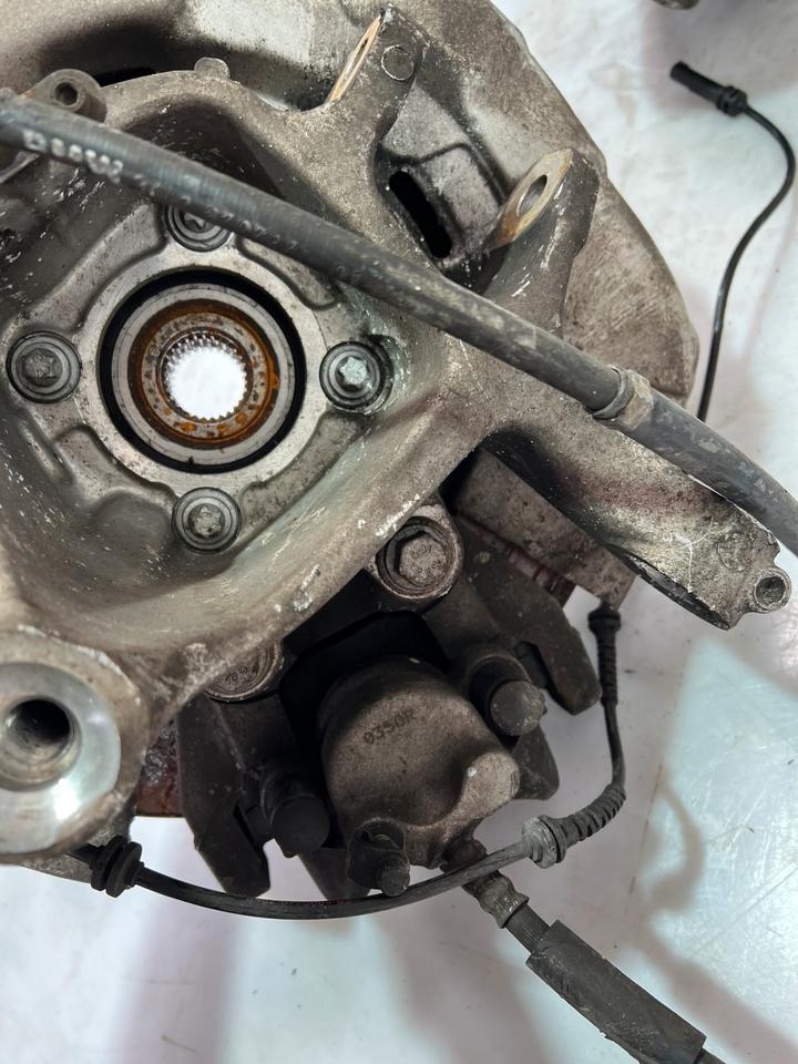 BMW 7er F01 F02 Achsschenkel Radnabe Achse Hinten – Bild 7