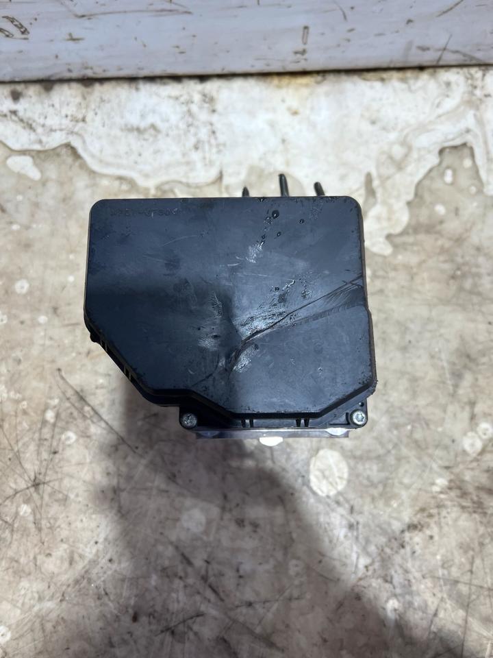 Nissan Fugo ABS Block Steuergerät Hydraulikblock 476601MA0A – Bild 2