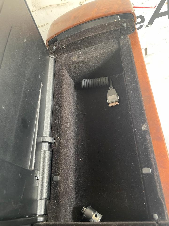 Mercedes S-Klasse W221 Mittelarmlehne Mittelkonsole A2218704310 – Bild 8