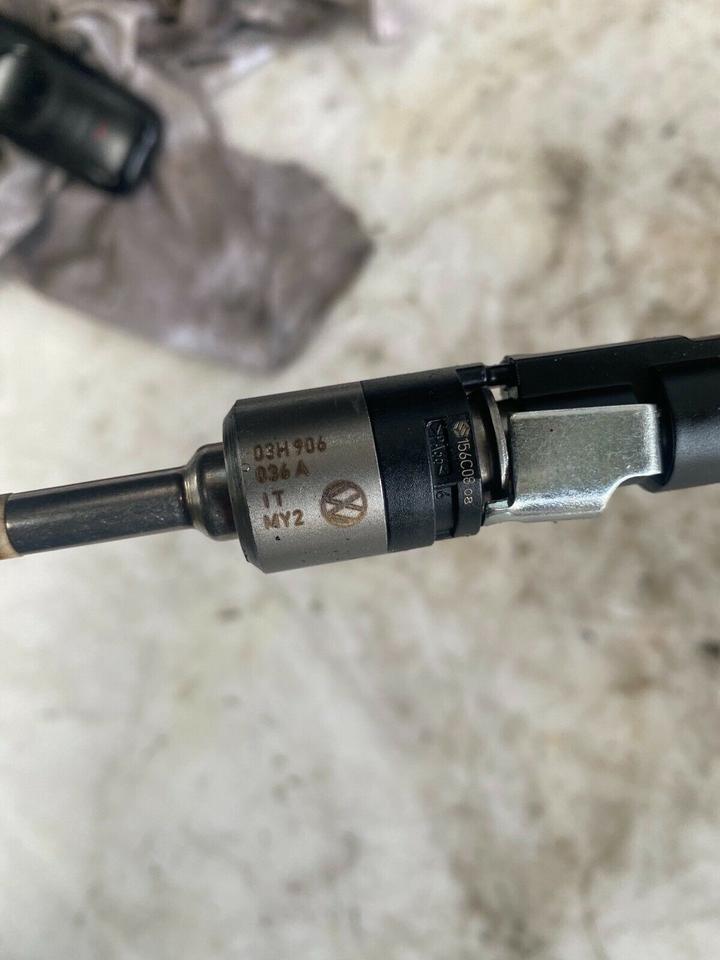 VW Touareg Audi Q7 Einspritzdüsen Einspritzventil 03H906036A – Bild 5