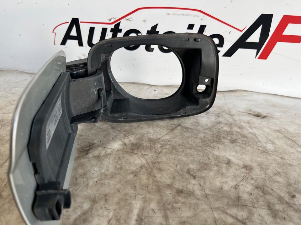Audi A4 B8 8K B8 Tankklappe Stutzen Tankdeckel 8K0809999A – Bild 5